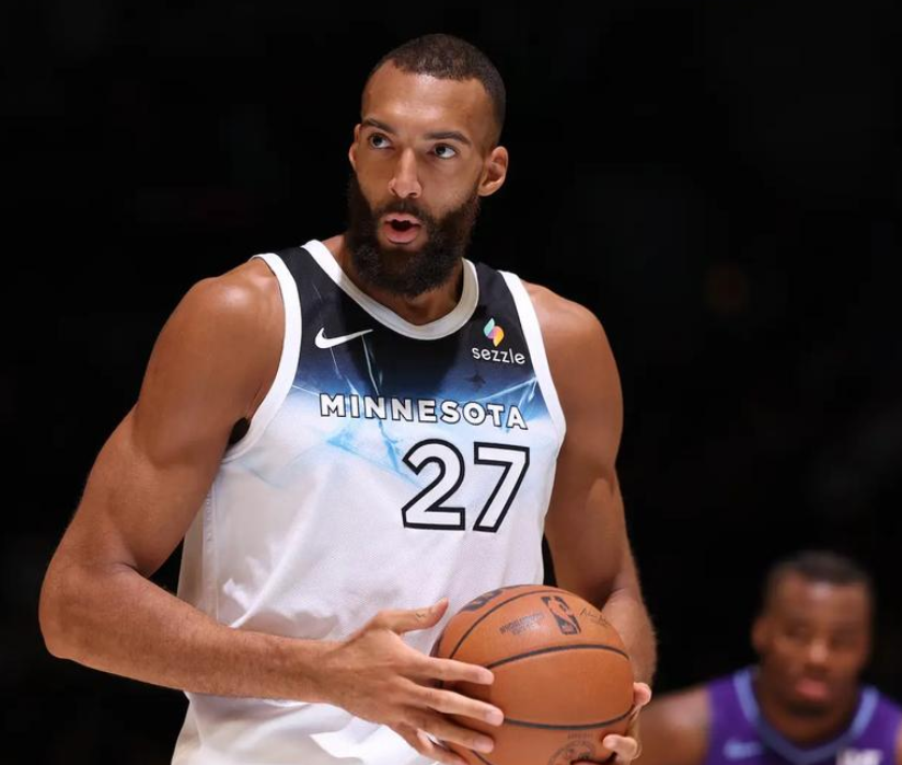 现役, 尤因, zzHq 现役, 尤因, zzHq