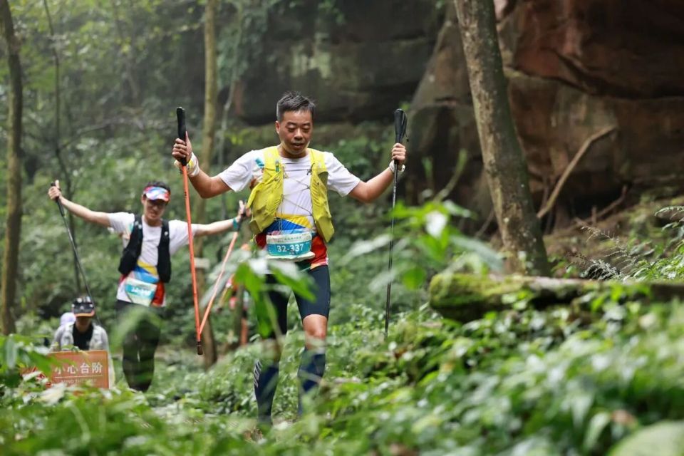 难忘, 的待客之道, 游赛事